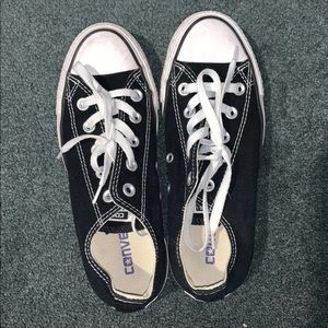 Black converse